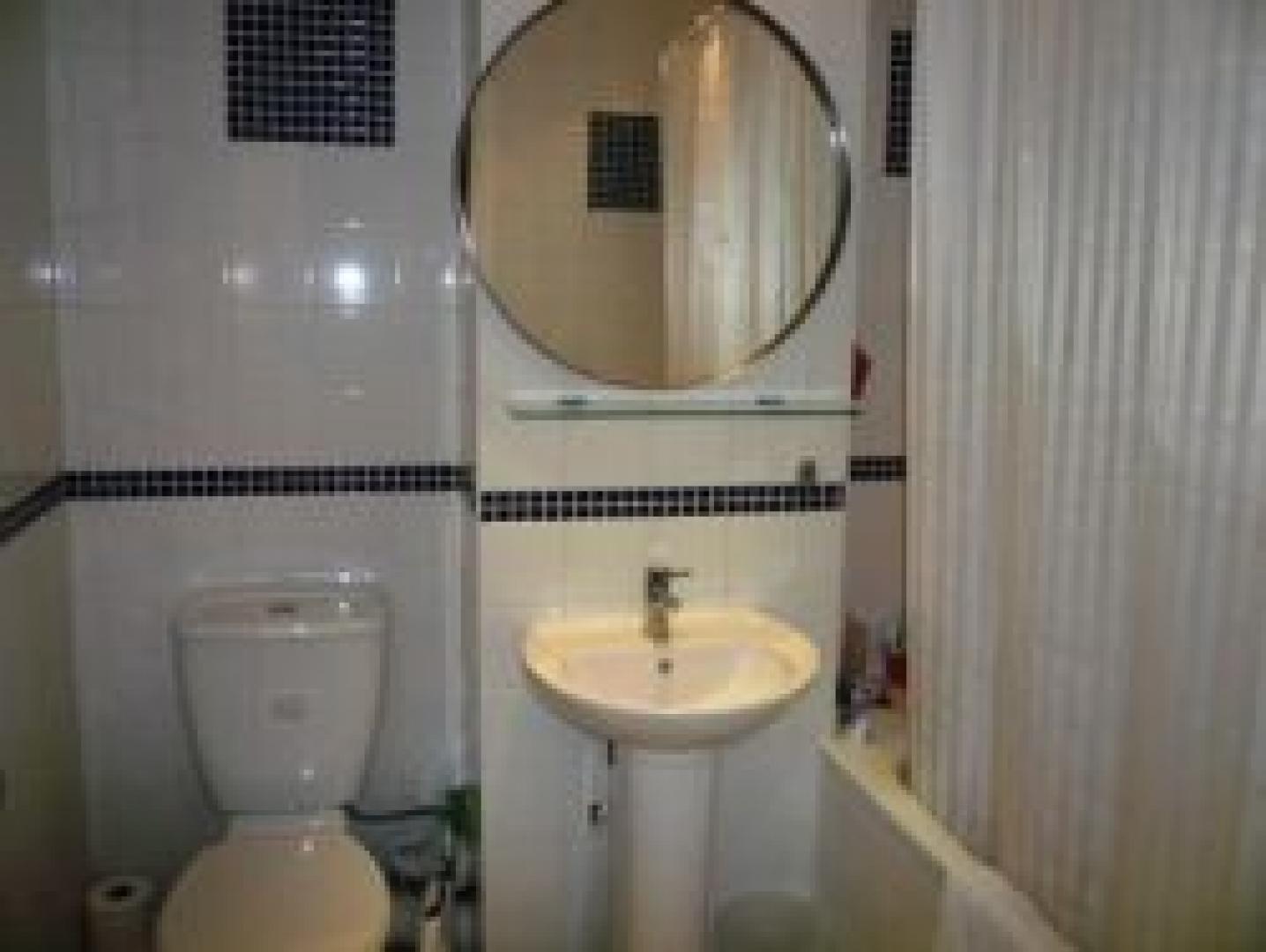 			Beautiful House!, 3 Bedroom, 1 bath, 1 reception Flat			 Ashburnham Close, EAST FINCHLEY